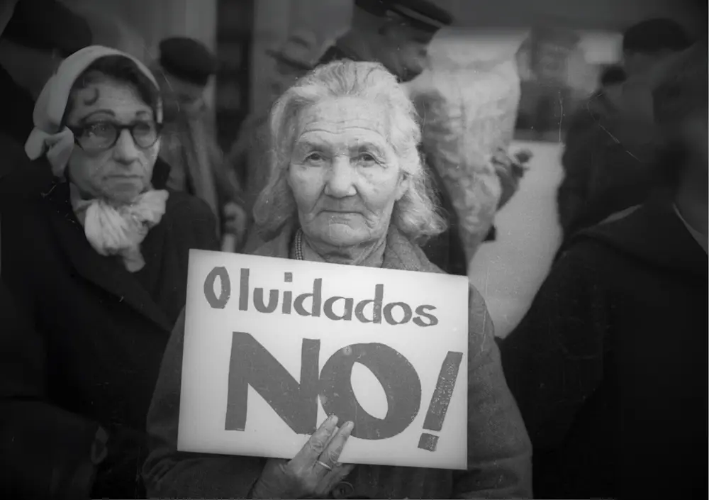 Imagen de publicación titulada La Seguridad Social uruguaya históricamente en disputa